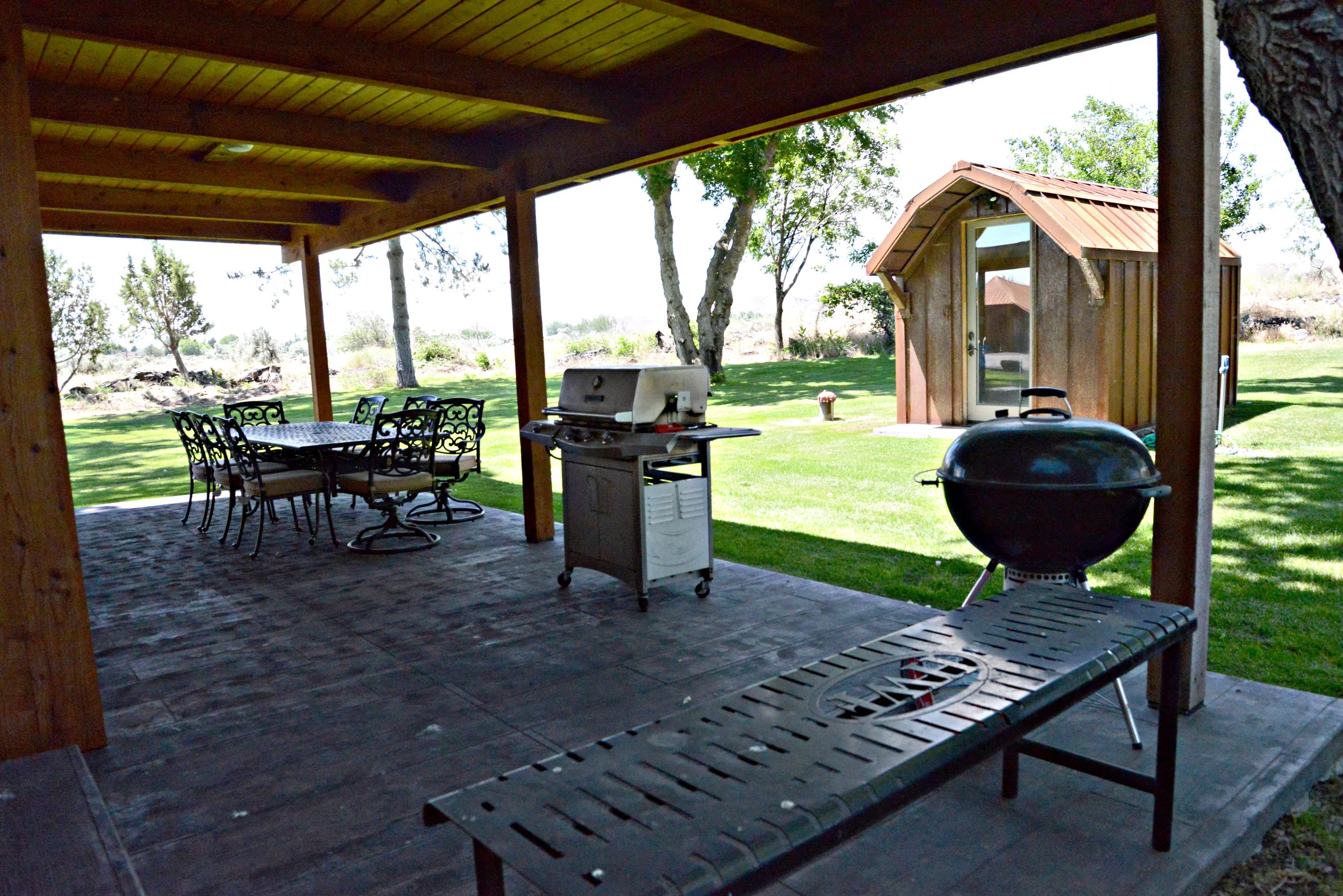 Hooch Exterior Green.JPG