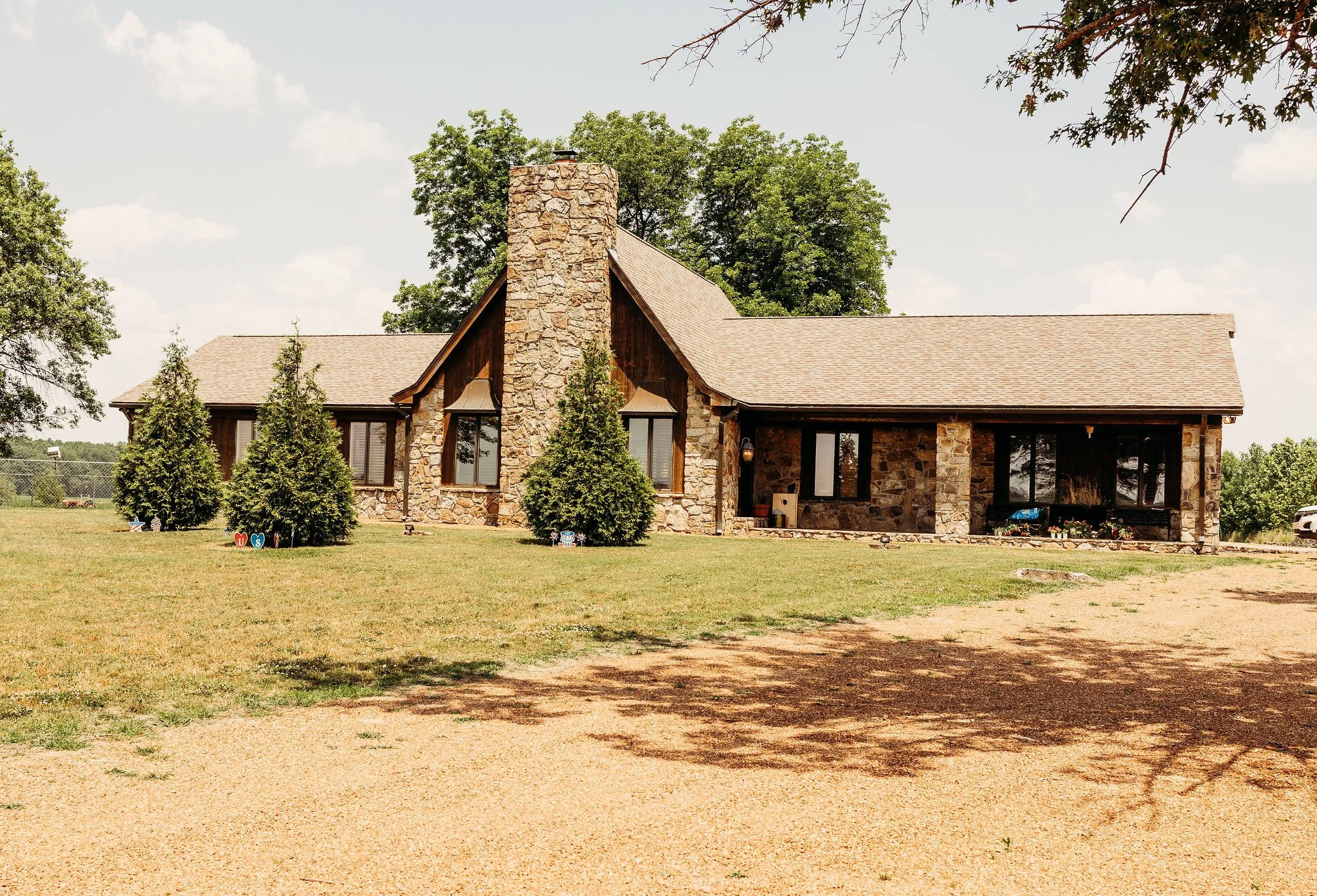 DEAD ANIMAL HOUSE - OUTSIDE HOUSE .jpg