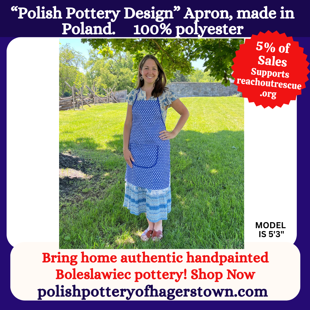 Apron. Made in Poland by Manufaktura. Traditional Blue with white dots. 100% polyester.