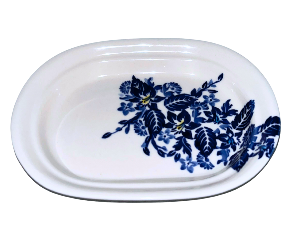 Hand-painted Kaola butter dish (6.75" x 4.75" x 3.5") in classic blue floral design, signed by Aga K. Handmade in Bolesławiec, Poland.