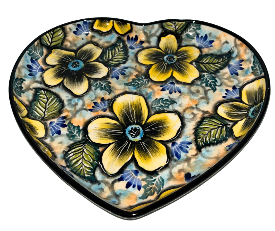 Kaola Studio Polish Pottery Heart Shaped Platter 9x10x2 Limited Edition 2025. Signed by Aga K.
