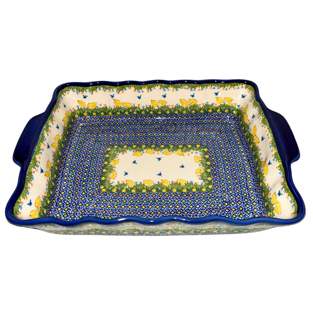 Kalich Polish Pottery XL lasagna baker, Unikat 757 Chicks pattern. Hand-painted stoneware, 10.8x15x3 inches, handmade in Boleslawiec, Poland.