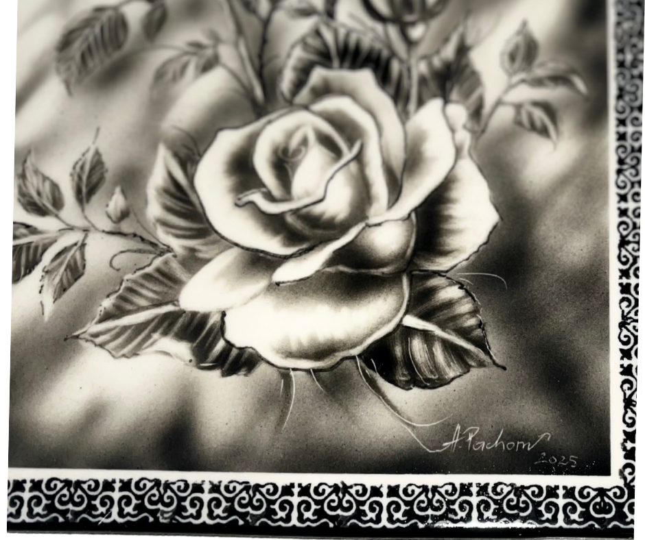 7536 ROSES IN GRAYS 2.png