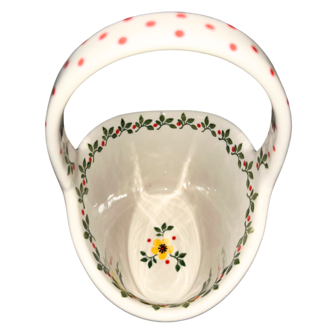A30 BASKET WITH HANDLE INSIDE.png