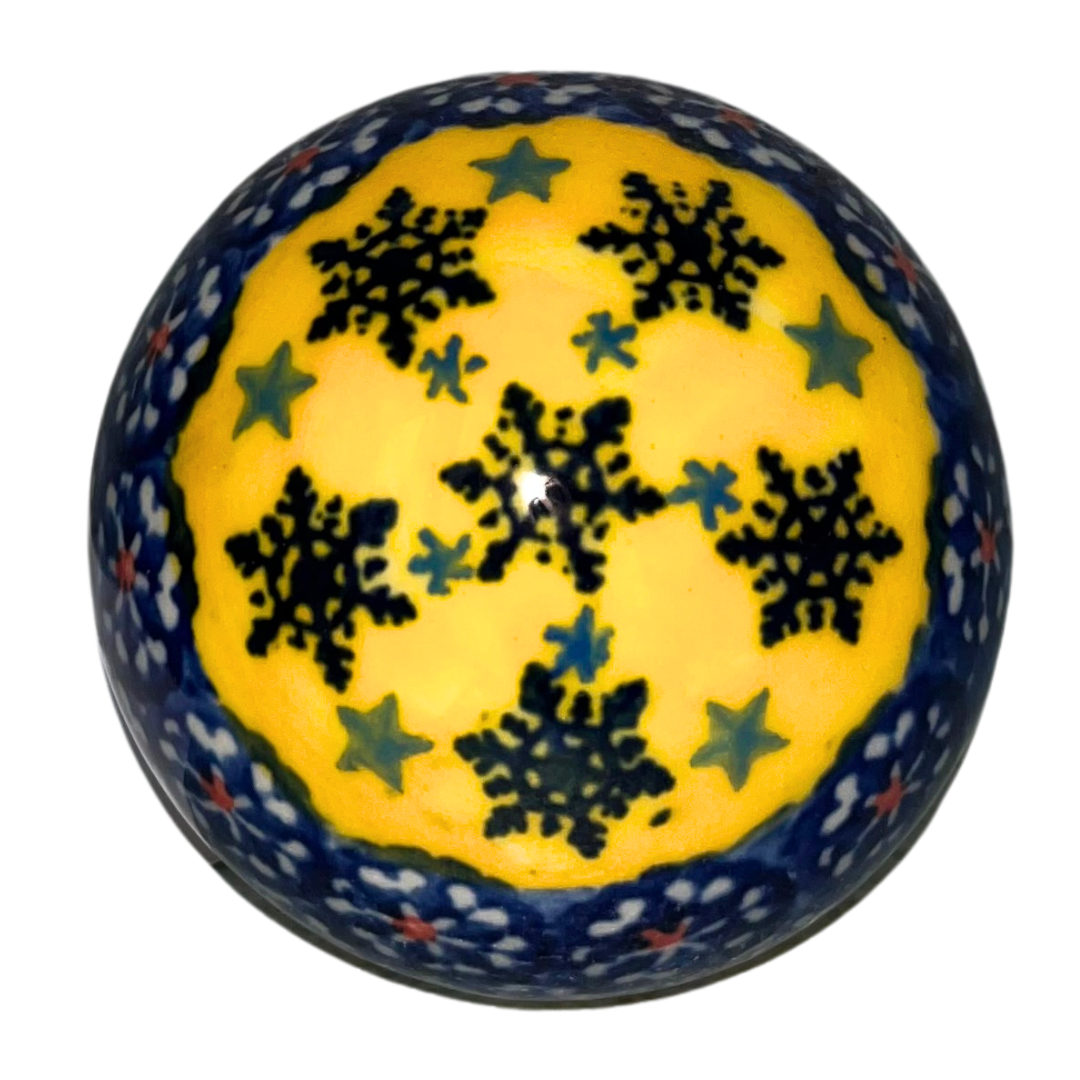 12-0561 YELLOW AND PINECONES 3.png
