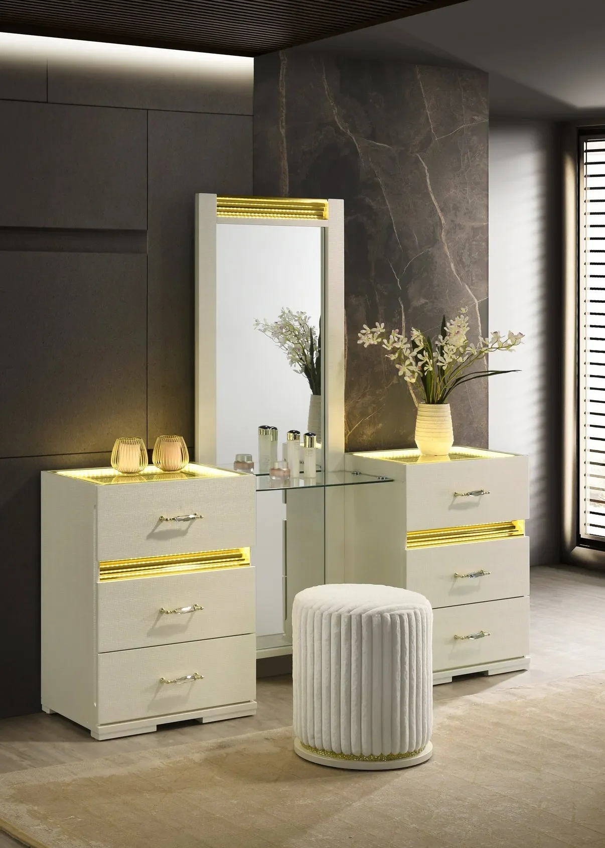 lucida vanity cream .webp