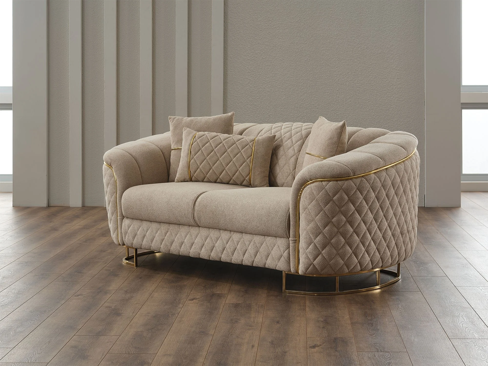 Victoria_Livingroom_1.jpg