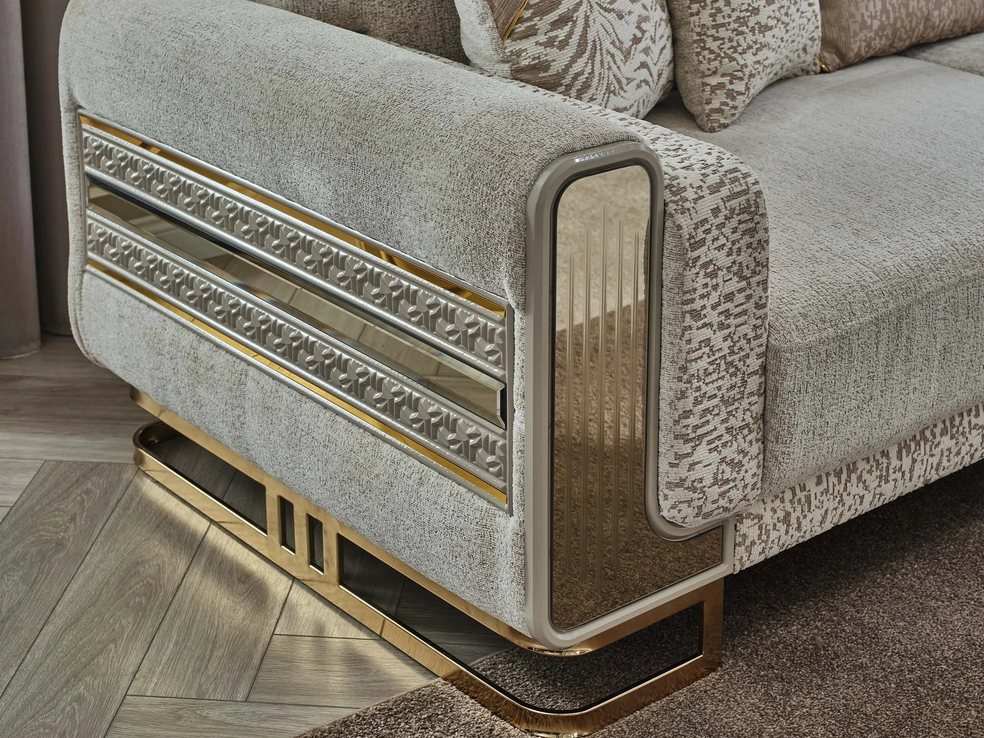Delux_Livingroom_19.jpg