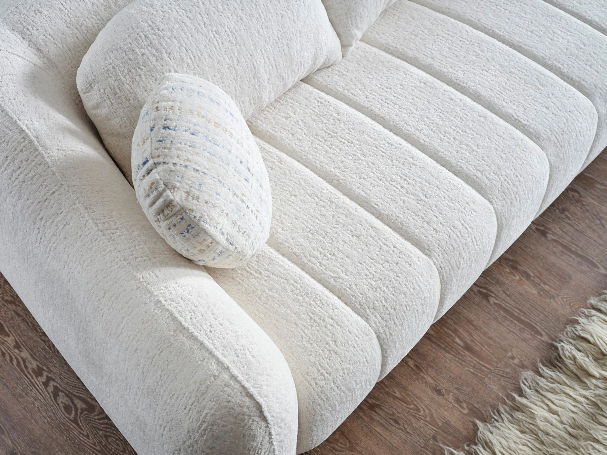 Snowy_Cream_1_d99a236d-4f33-49d6-ae08-a1a1c20a6f23.jpg