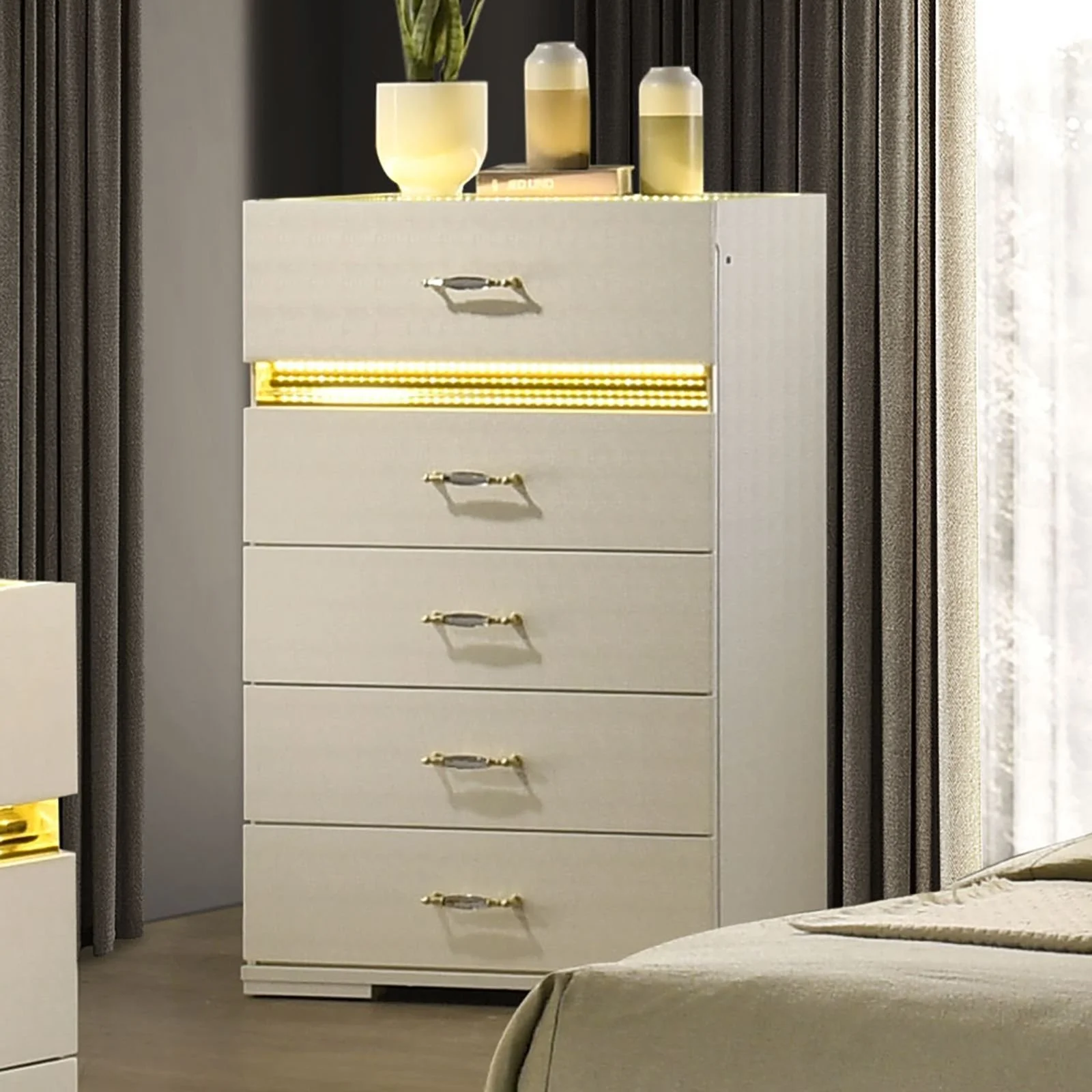lucida chest.jpg