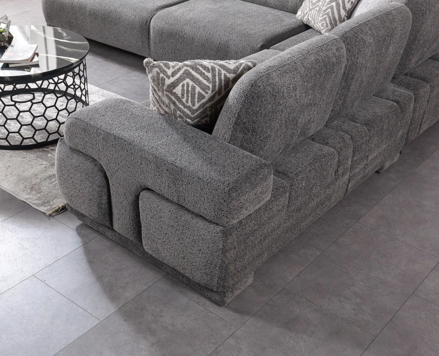 Pablo-Sectional_Gray_06.jpg