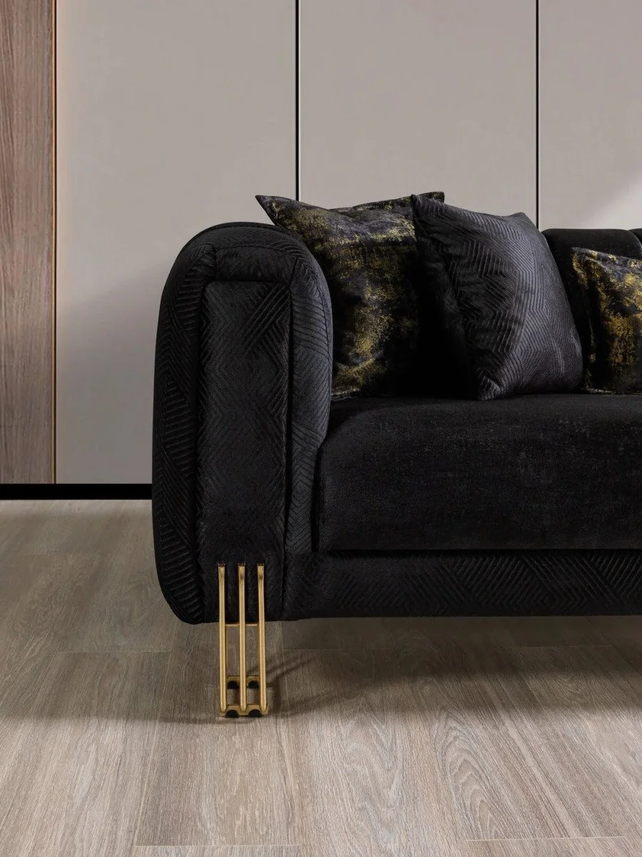 Diamond_Black_living_Room_12.jpg