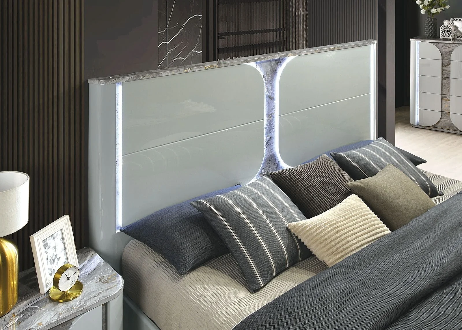 Cleburne bed 4.jpg