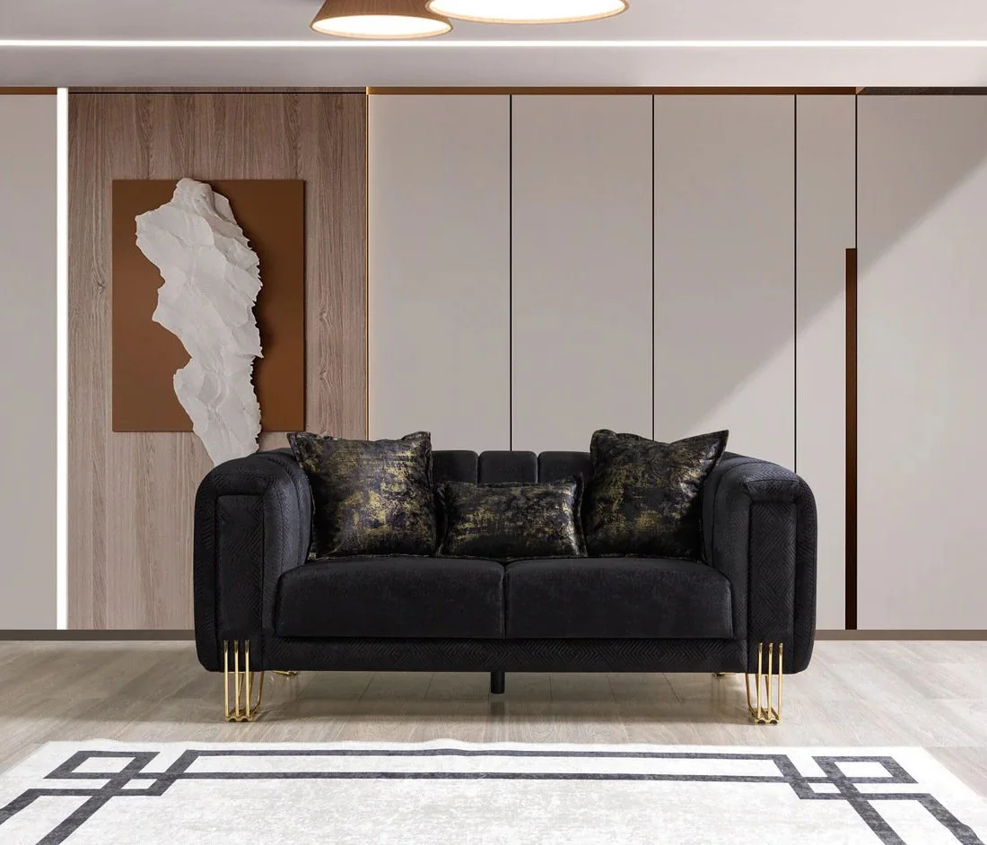Diamond_Black_living_Room_05.jpg