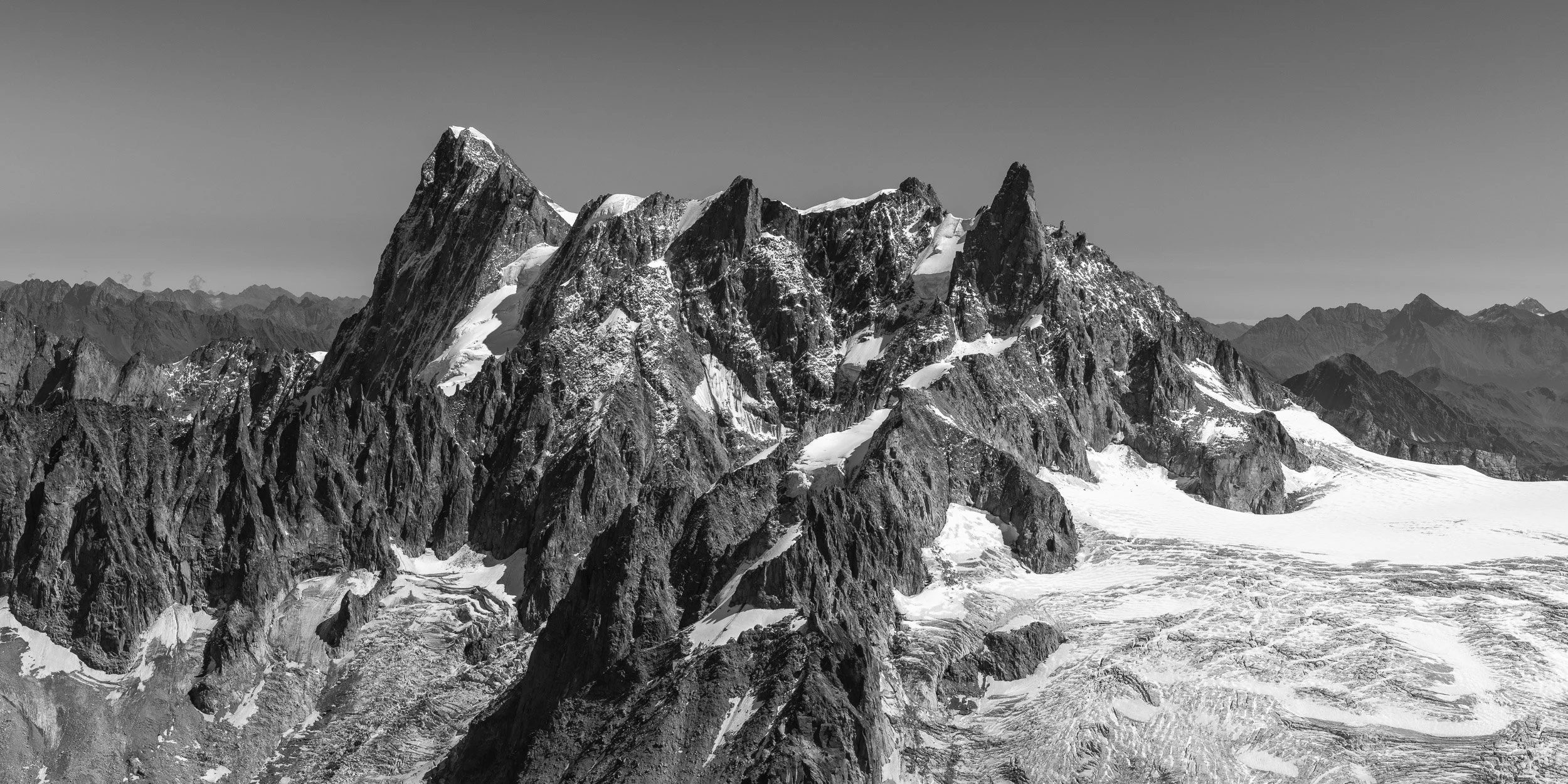 Grandes Jorasses and Dent du Géant (Panorama)