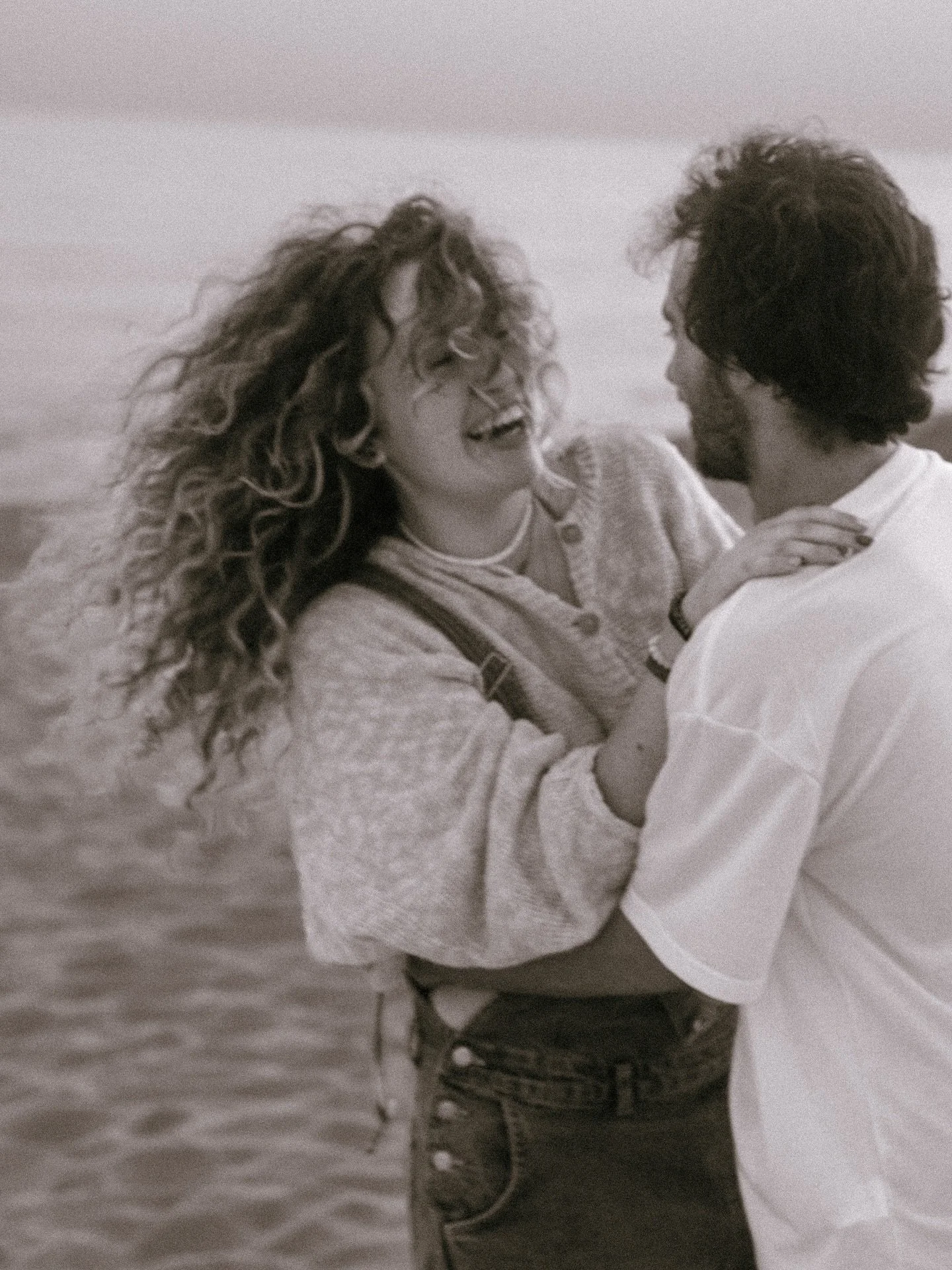 I love photography! It lets me meet the most wonderful people. Like these two lovebirds. I met them while traveling through Portugal, and we had the best time together. Capturing their love story was pure joy. They even tried teaching me some Portugu