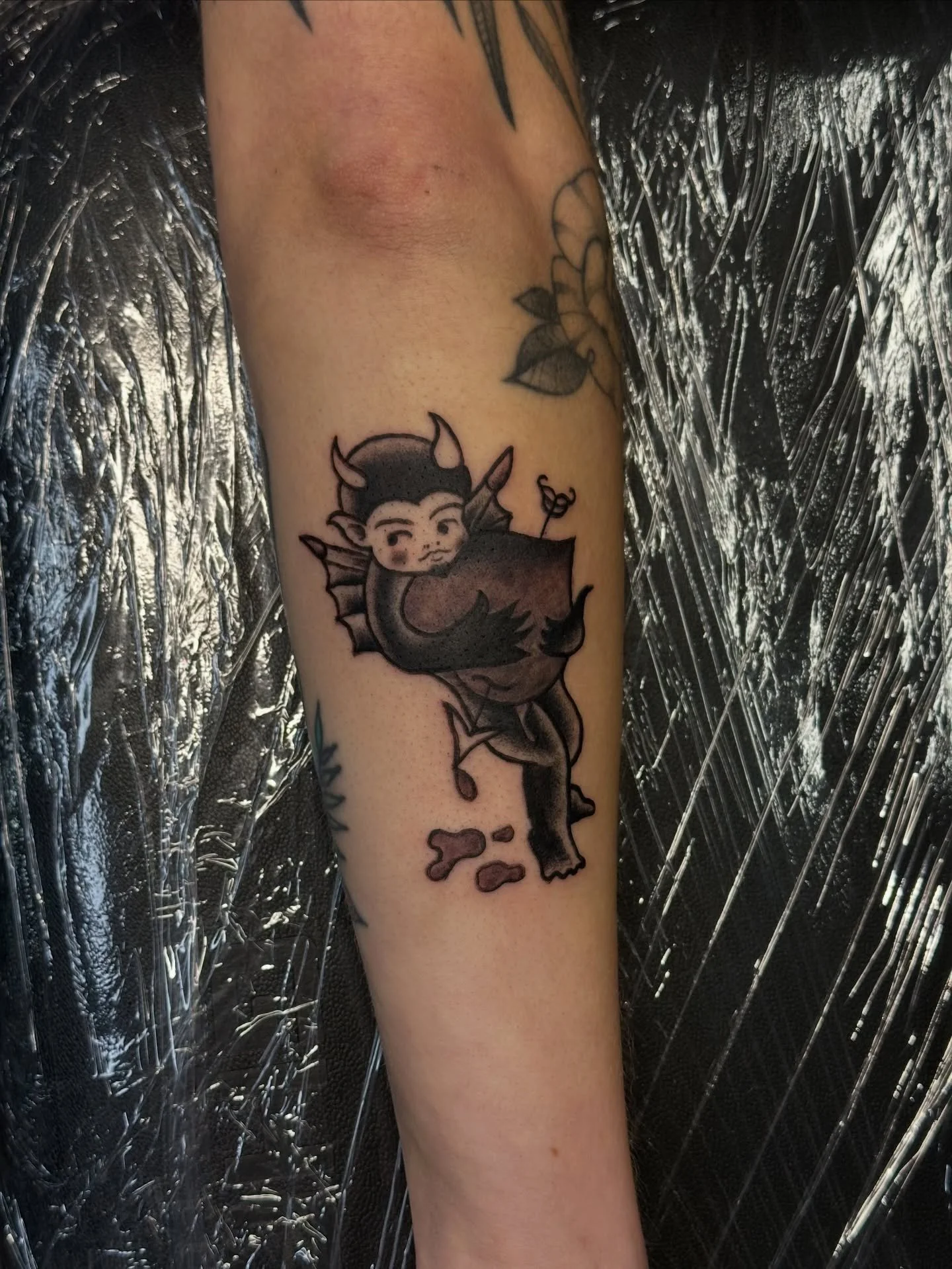 Off the wall - from the flash - for my 🥈 place giveaway winner and dear friend 🖤

Thank you!