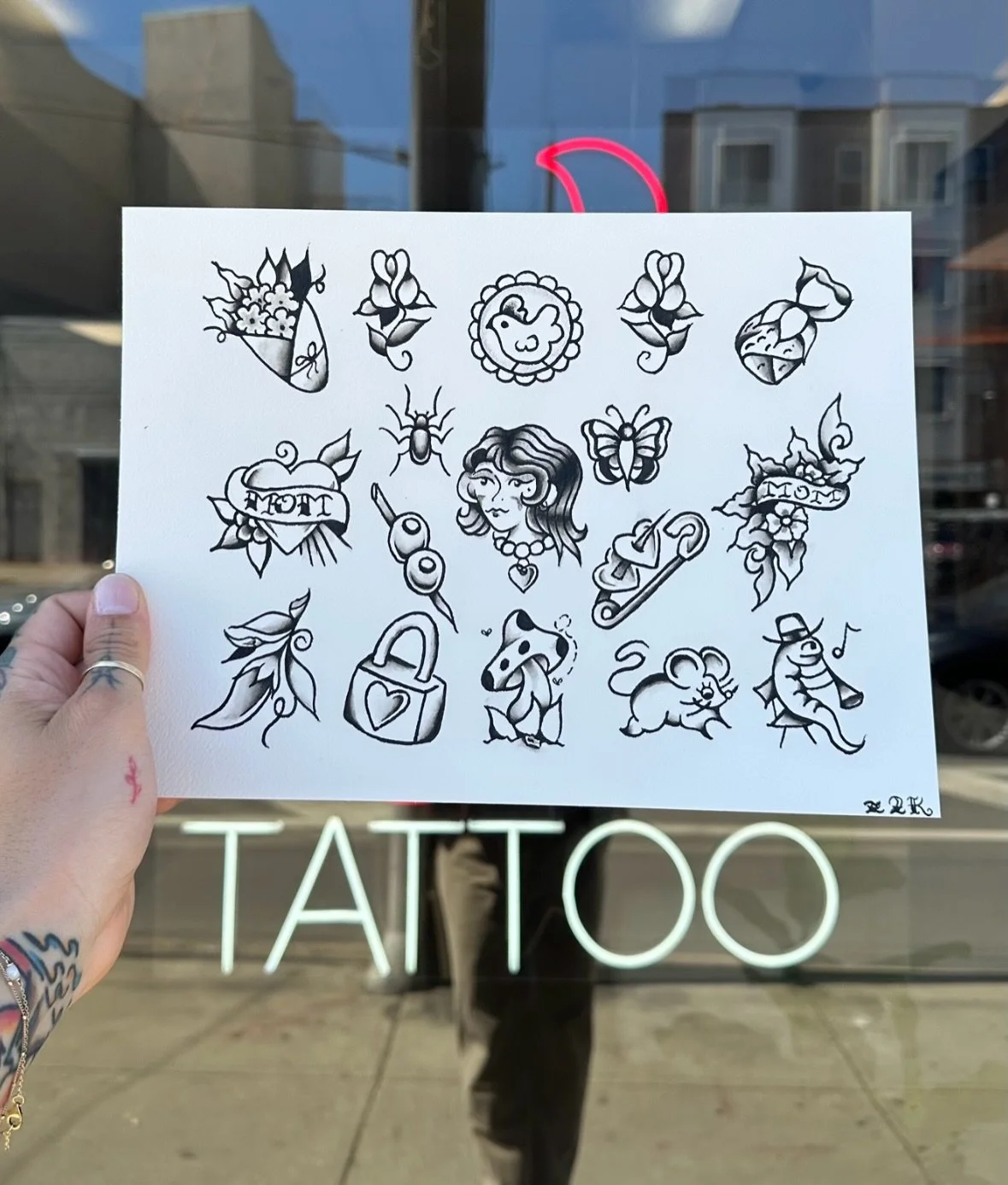HANDCRAFTED WITH LOVE
new flash celebrating Spring, Moms, and Life!! Designs available today and tomorrow for @omkaratattoo_philly flash event! 🌸