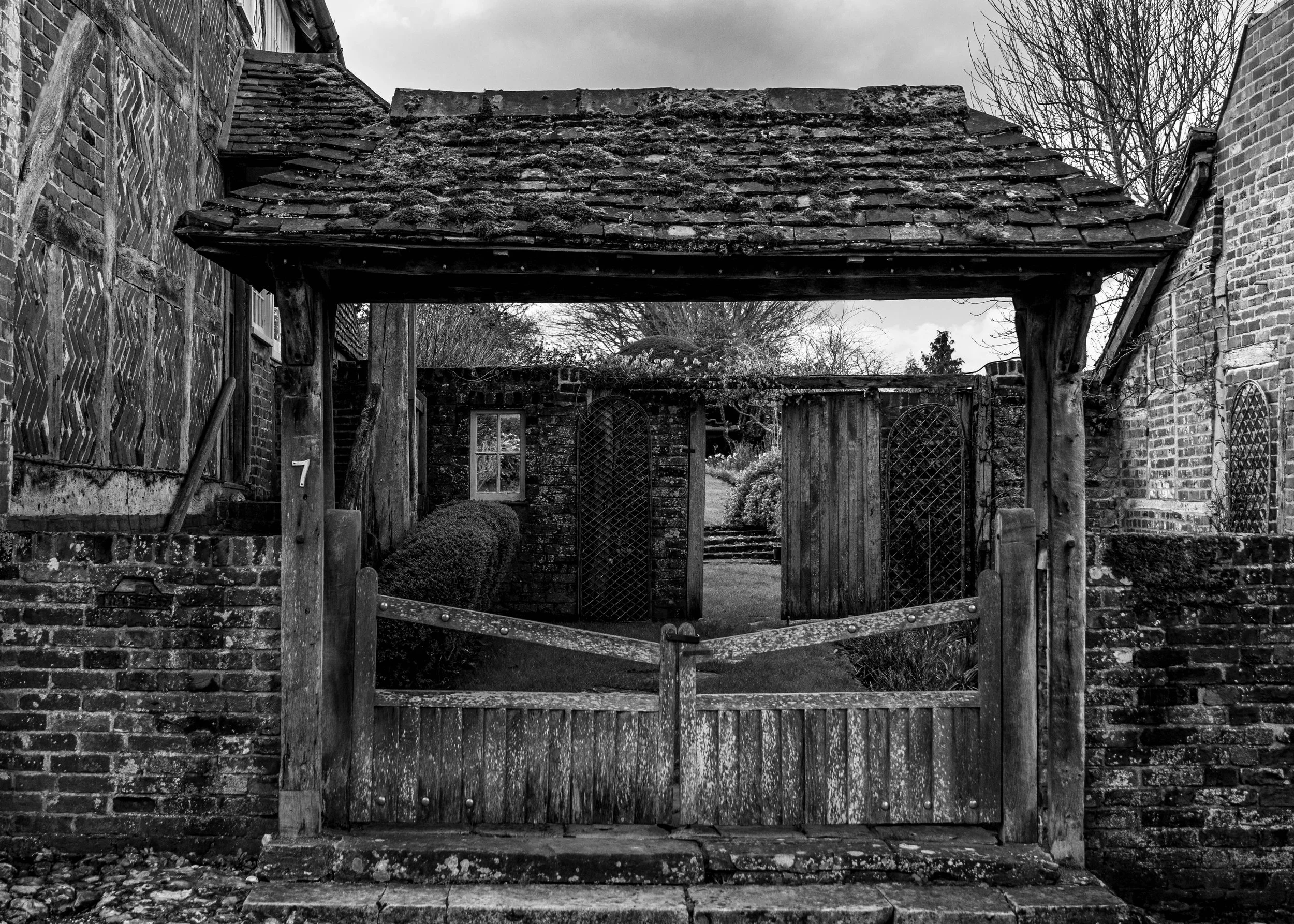 New Arlesford Porch Garden bw (1 of 1).jpg