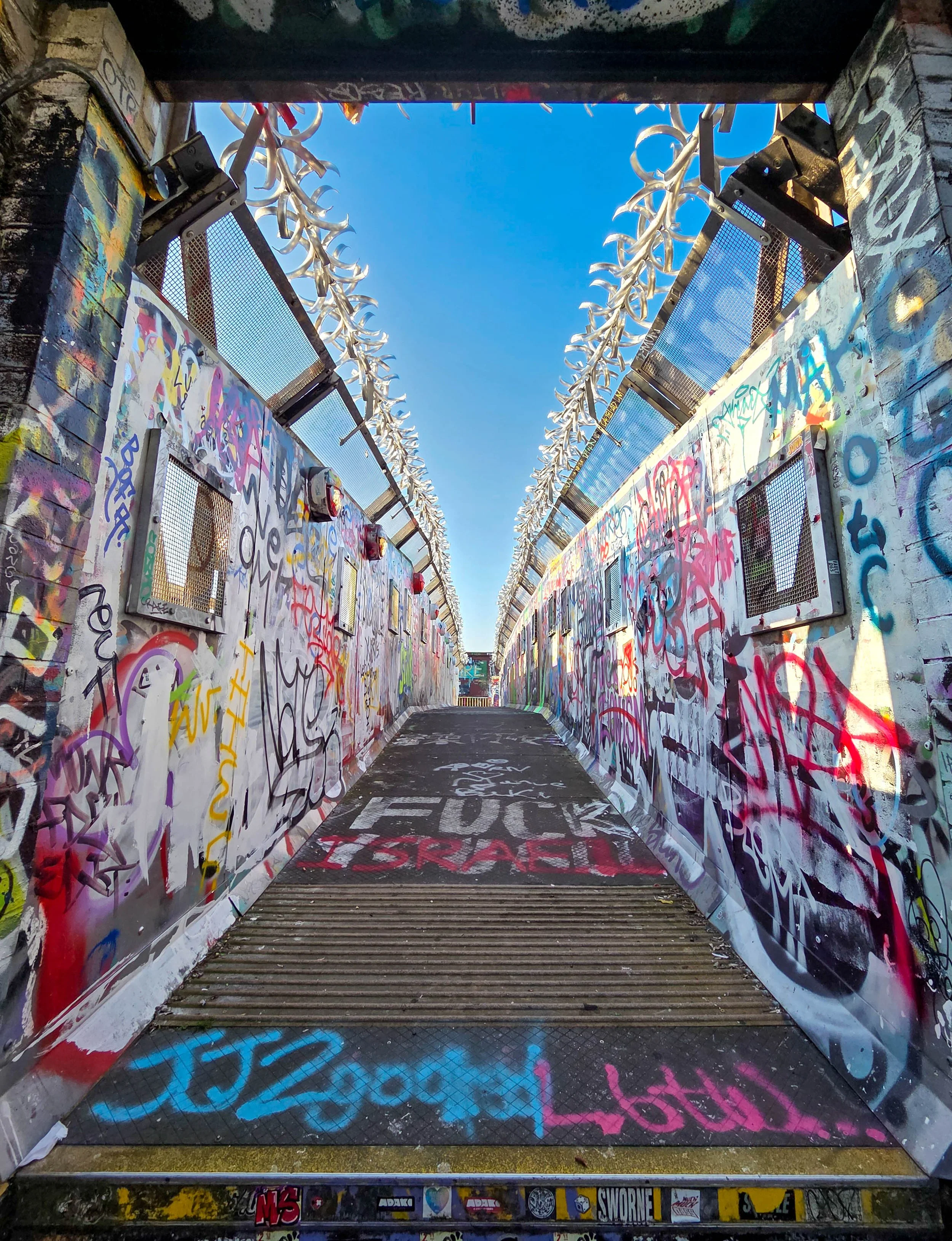 Graffiti Bridge (1 of 1).jpg