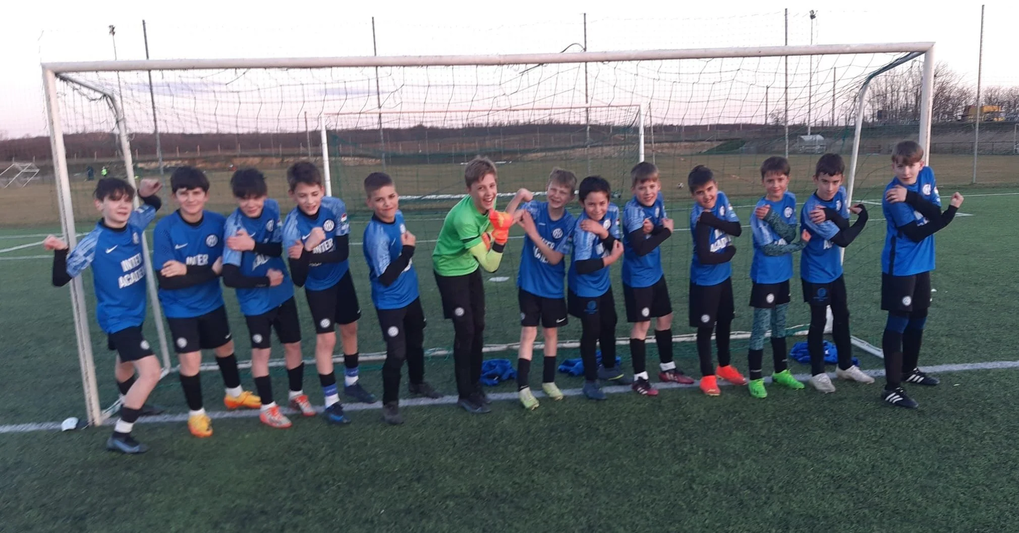 Magabiztos győzelem a hétközi bajnoki meccsen