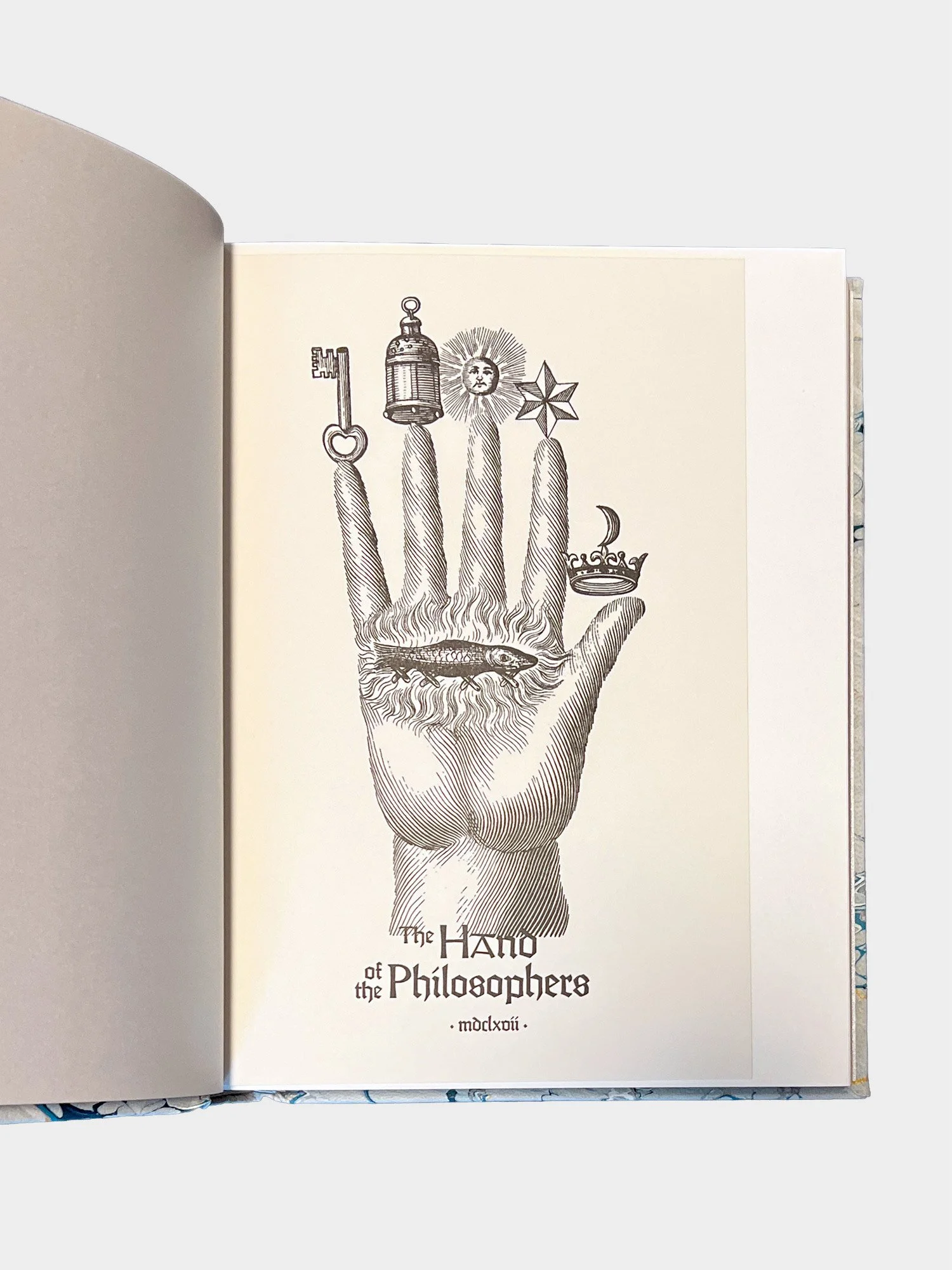 WHITE-BOOK_DEL_03.jpg