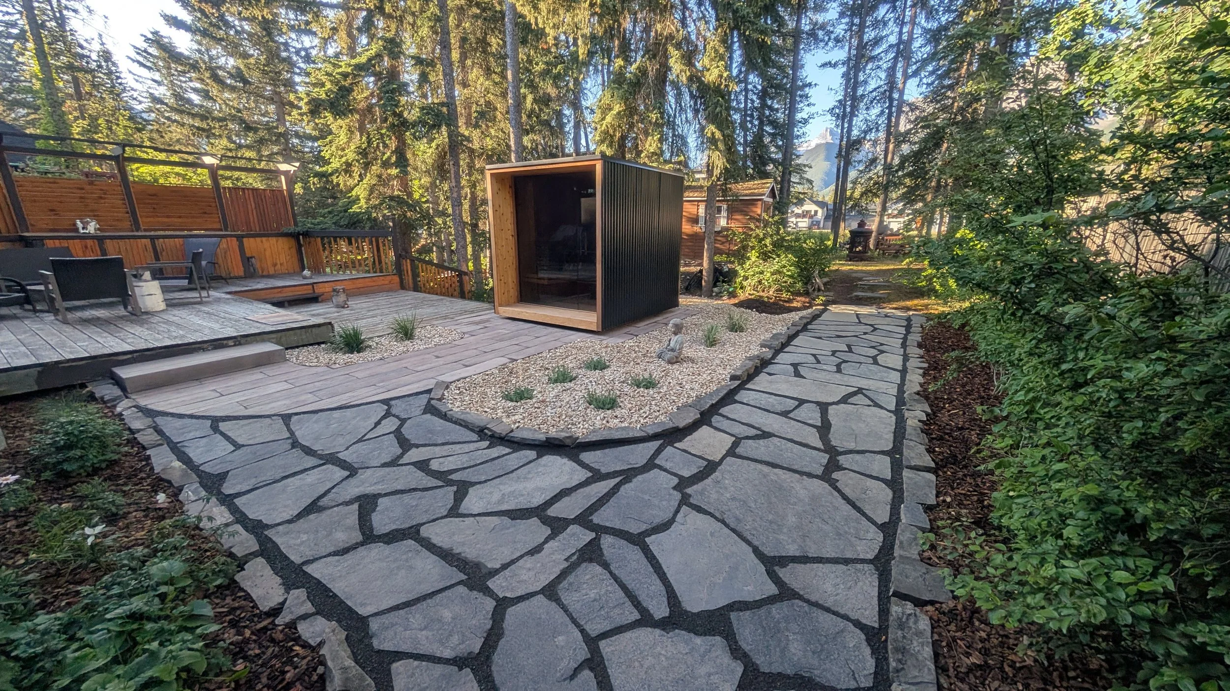 Woodside Ln Backyard