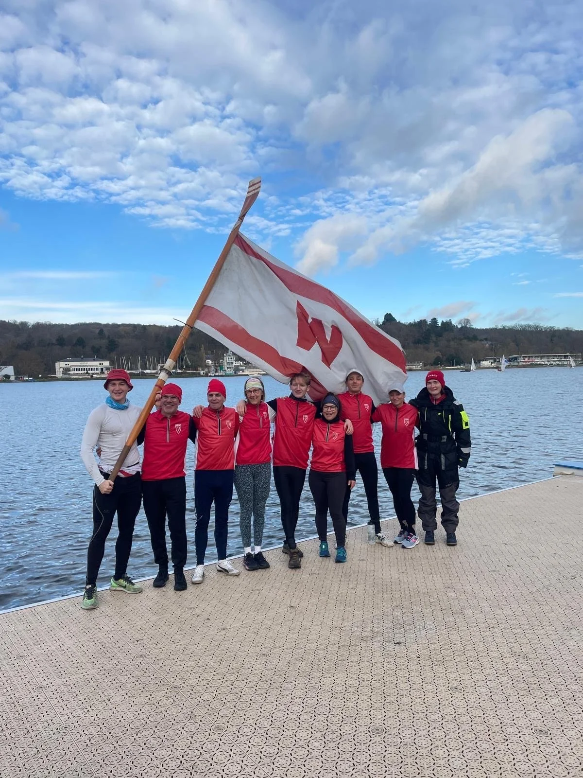 Masters-Achter gewinnen inoffizielles Langstreckenrennen