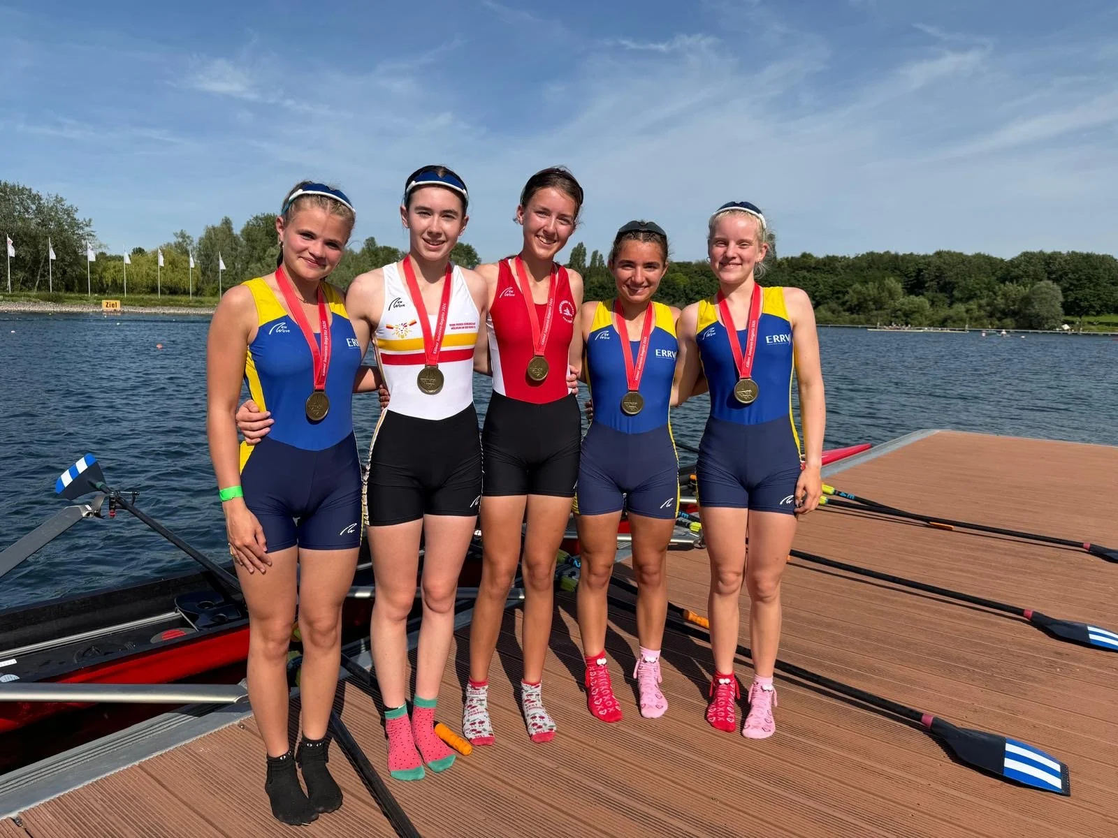 Leichte B-Juniorinnen erfolgreich auf dem Fühlinger See