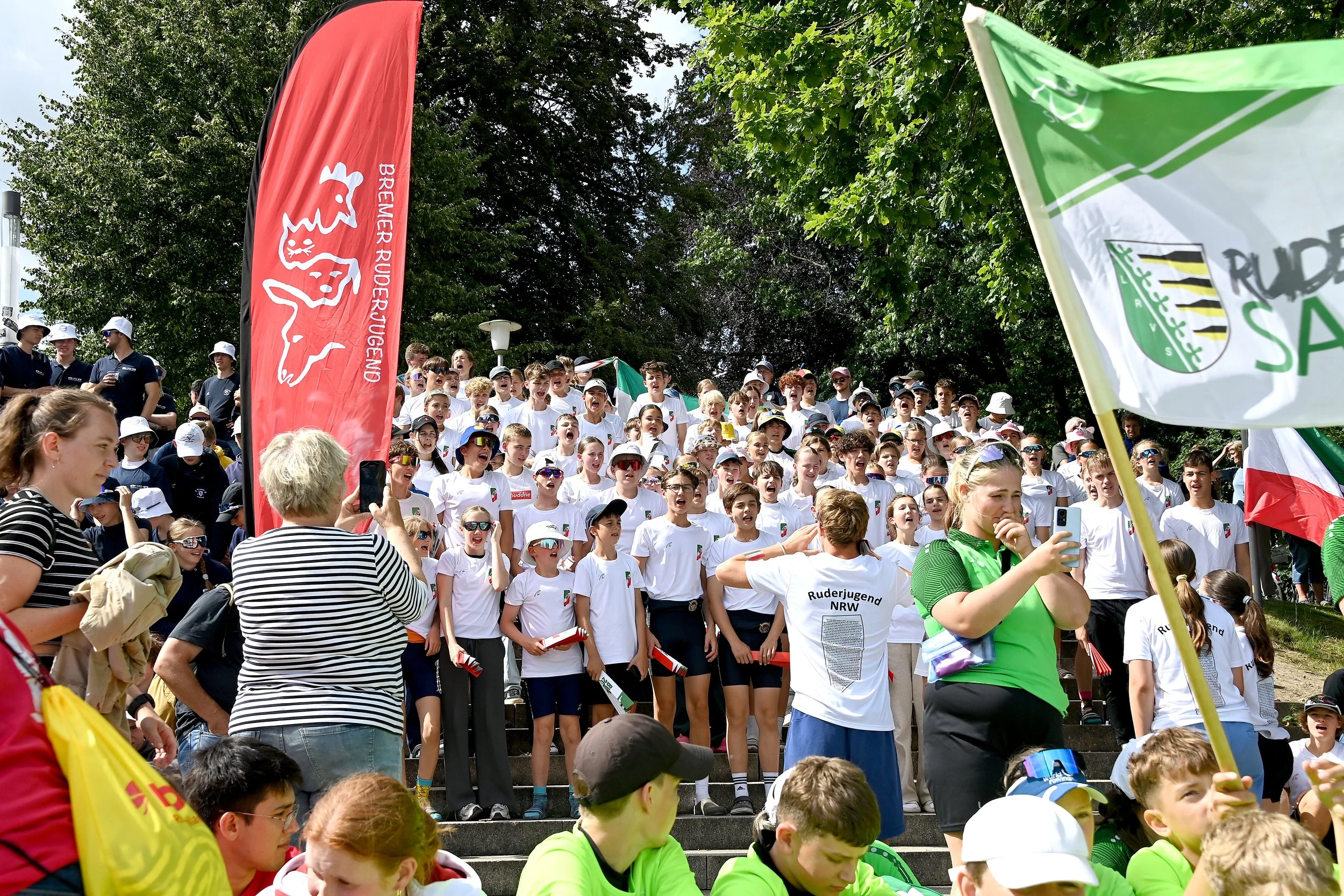 Simon Brockhoff unterstützt die Ruderjugend NRW beim Bundeswettbewerb in Münster