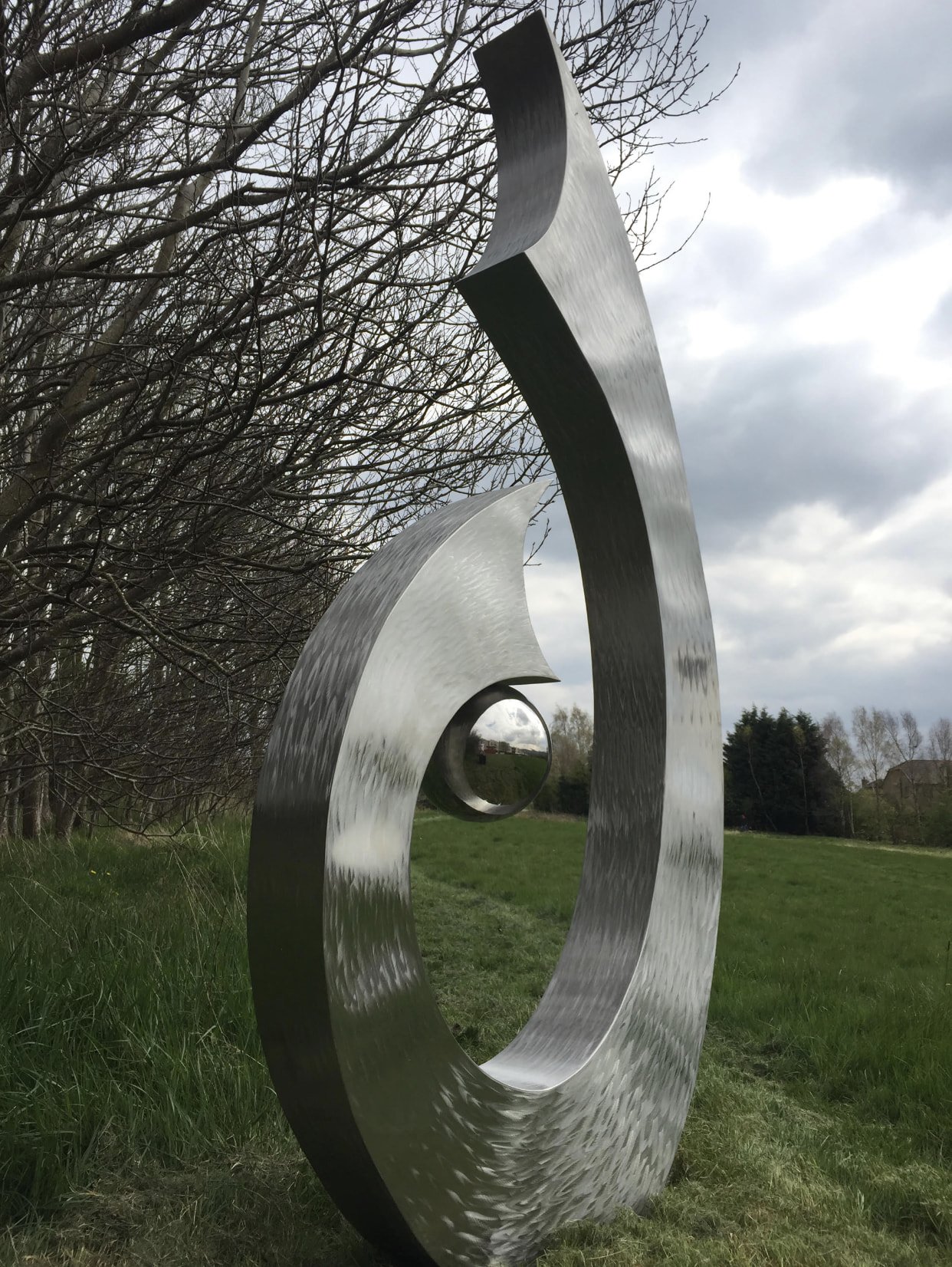 venus-stainless-steel-garden-sculpture-2.jpg