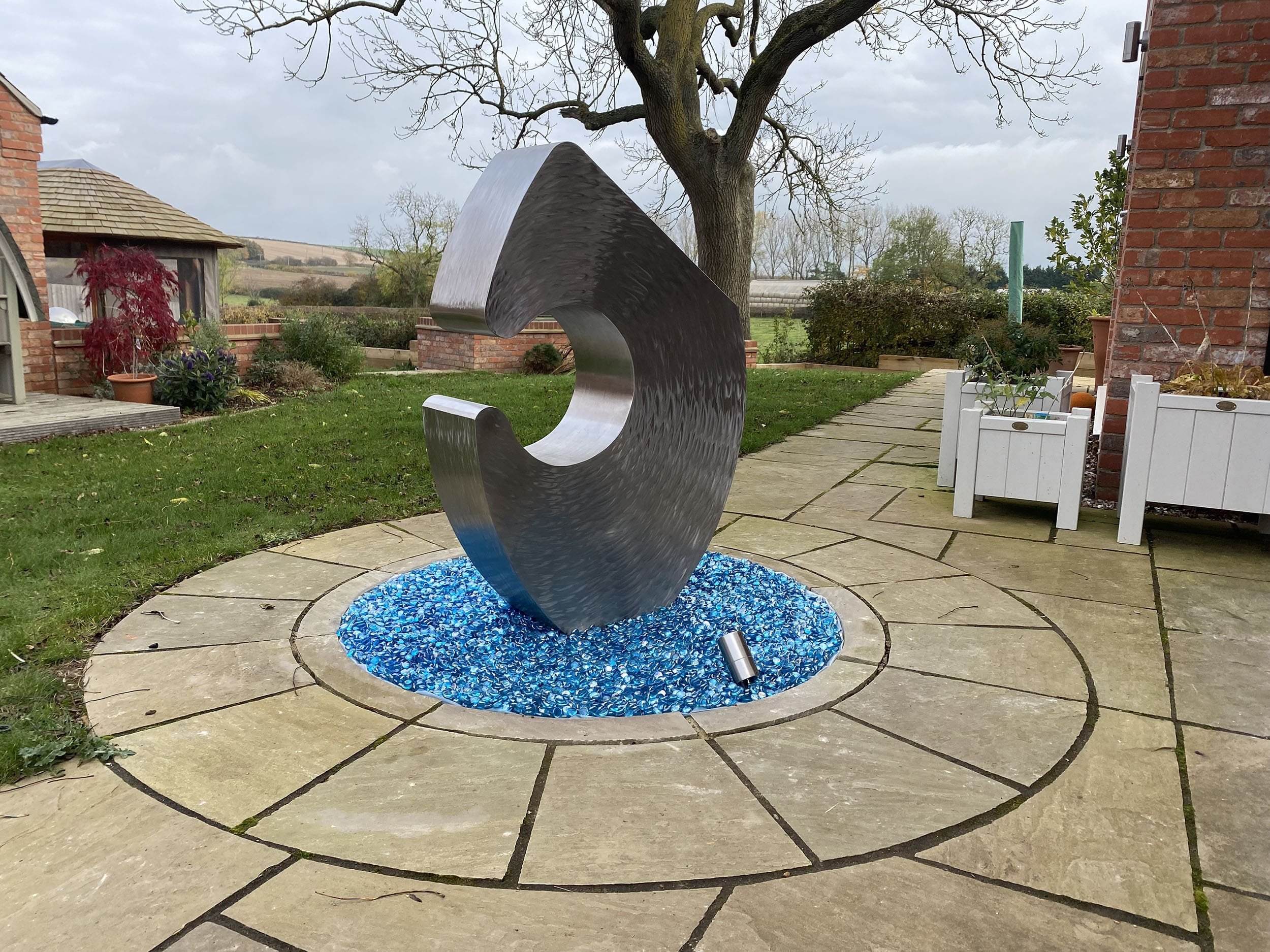 enigma-II-stainless-steel-garden-sculpture-3.jpg