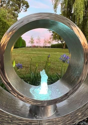 steve-james-sculptures-teardrop-water-feature-garden-sculpture