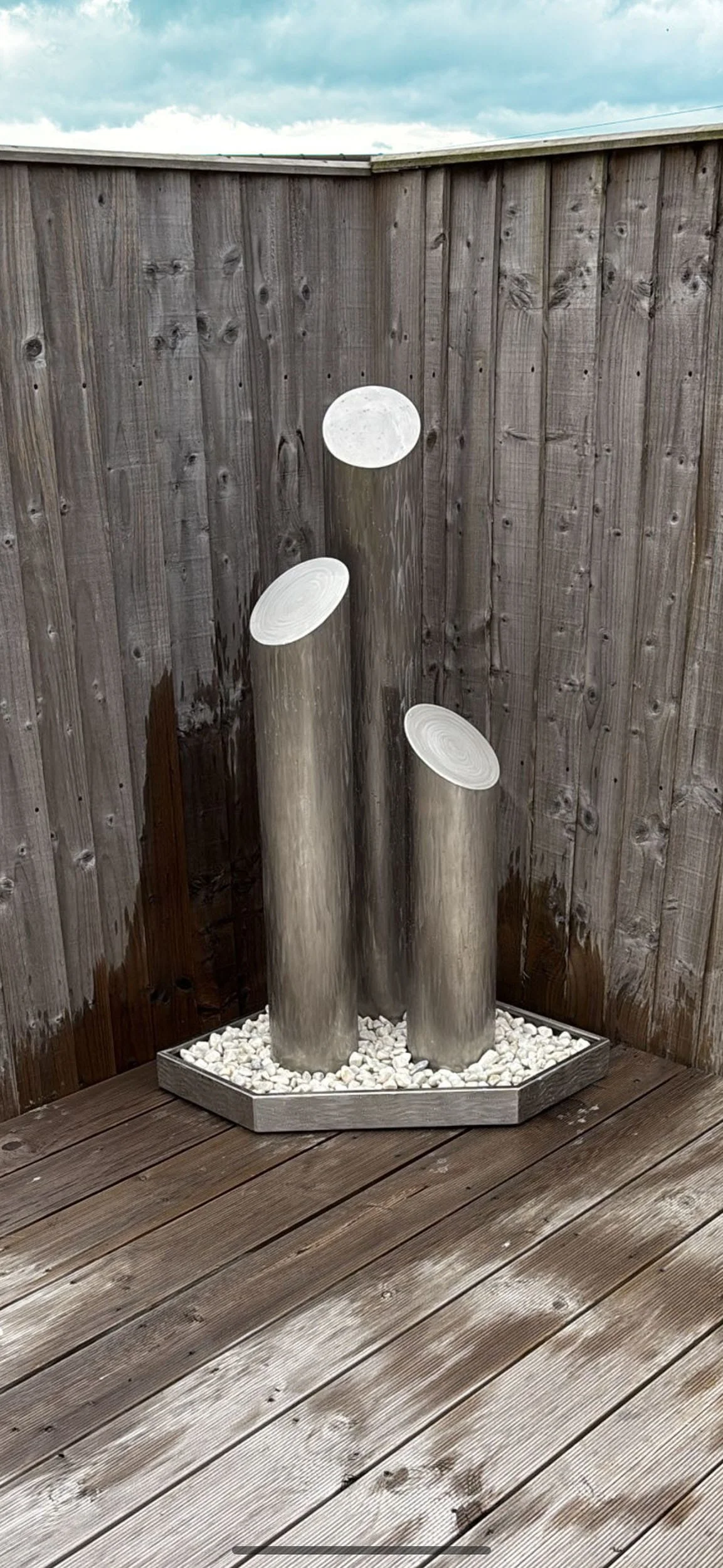 trio-bello-stainless-steel-garden-sculpture-4.jpg