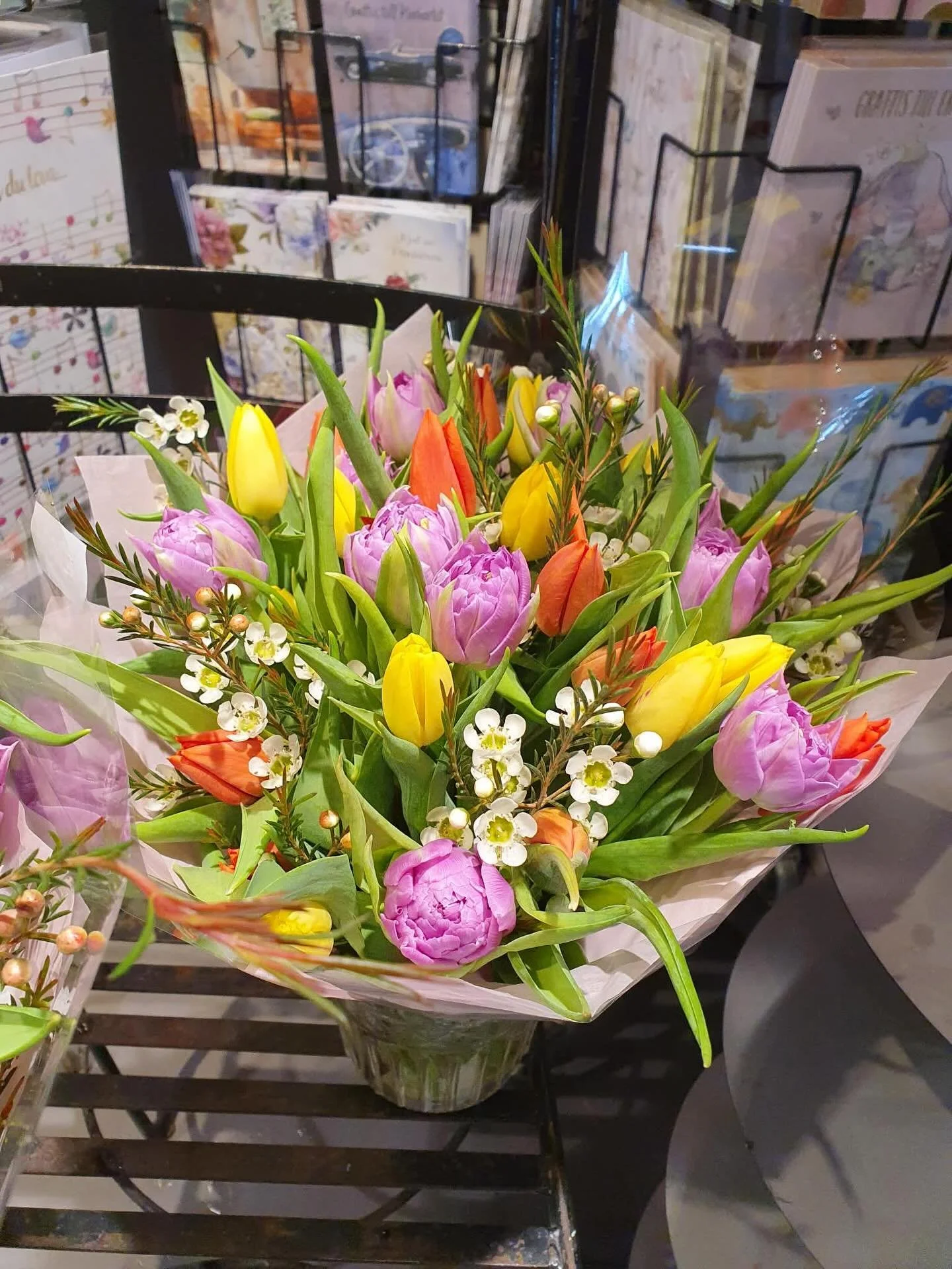 🌸 Inf&ouml;r Internationella kvinnodagen har vi p&aring; Blomster Boo tagit fram vackra buketter i s&auml;songens f&auml;rger.

V&auml;lkommen in till butiken i Boo och hitta en blomsterbukett som passar. 💐