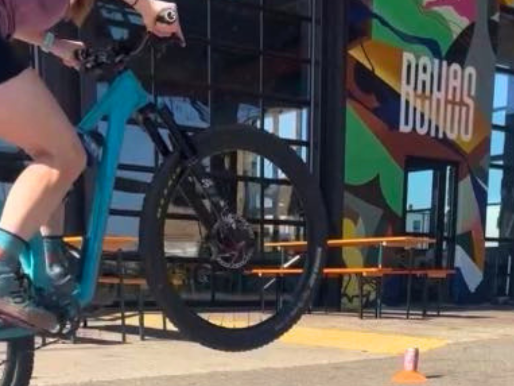 Stöke Session: Party Skills @ Bauhaus