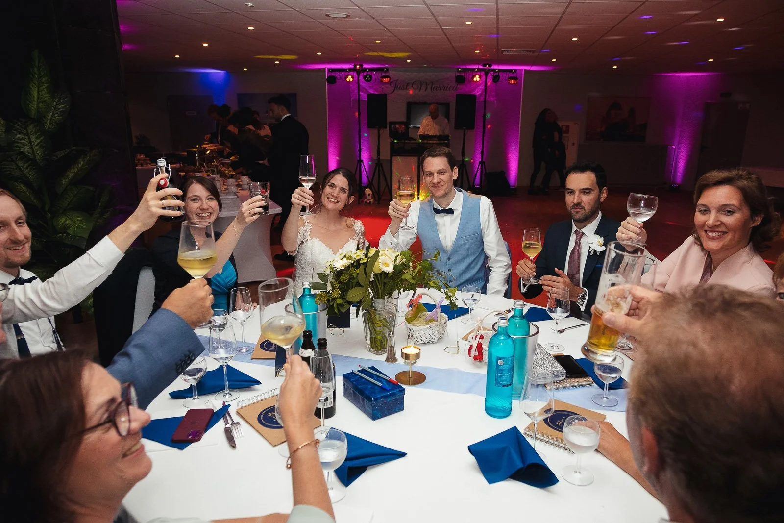 Der Hochzeitsfotograf Berlin - Hochzeitsfotos Mariendorf Sarah und Sascha-268.jpg