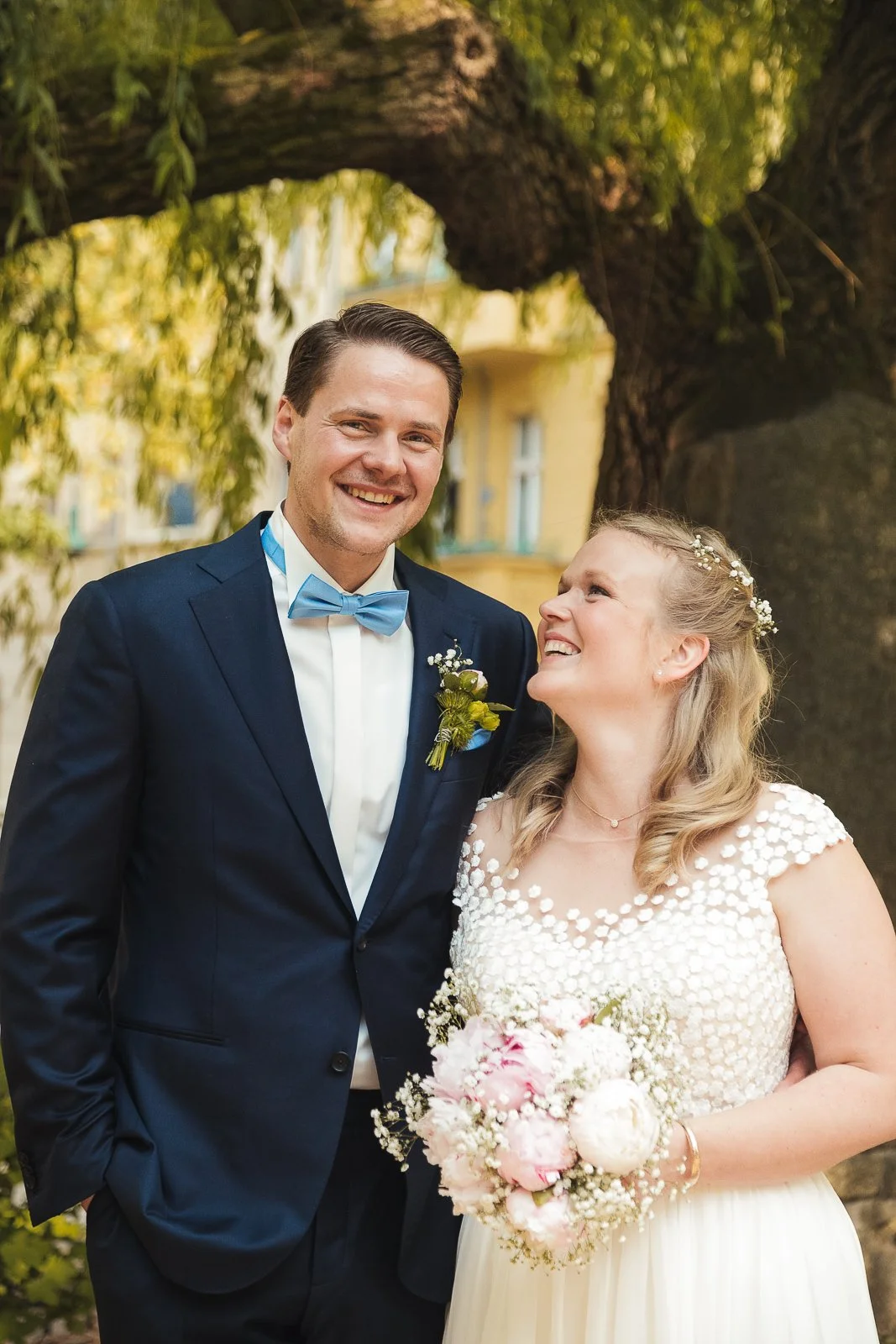 Der Hochzeitsfotograf Berlin - Hochzeitsfotosgraf Friedrichshain Samariterkiriche Juila Patrick-159.jpg