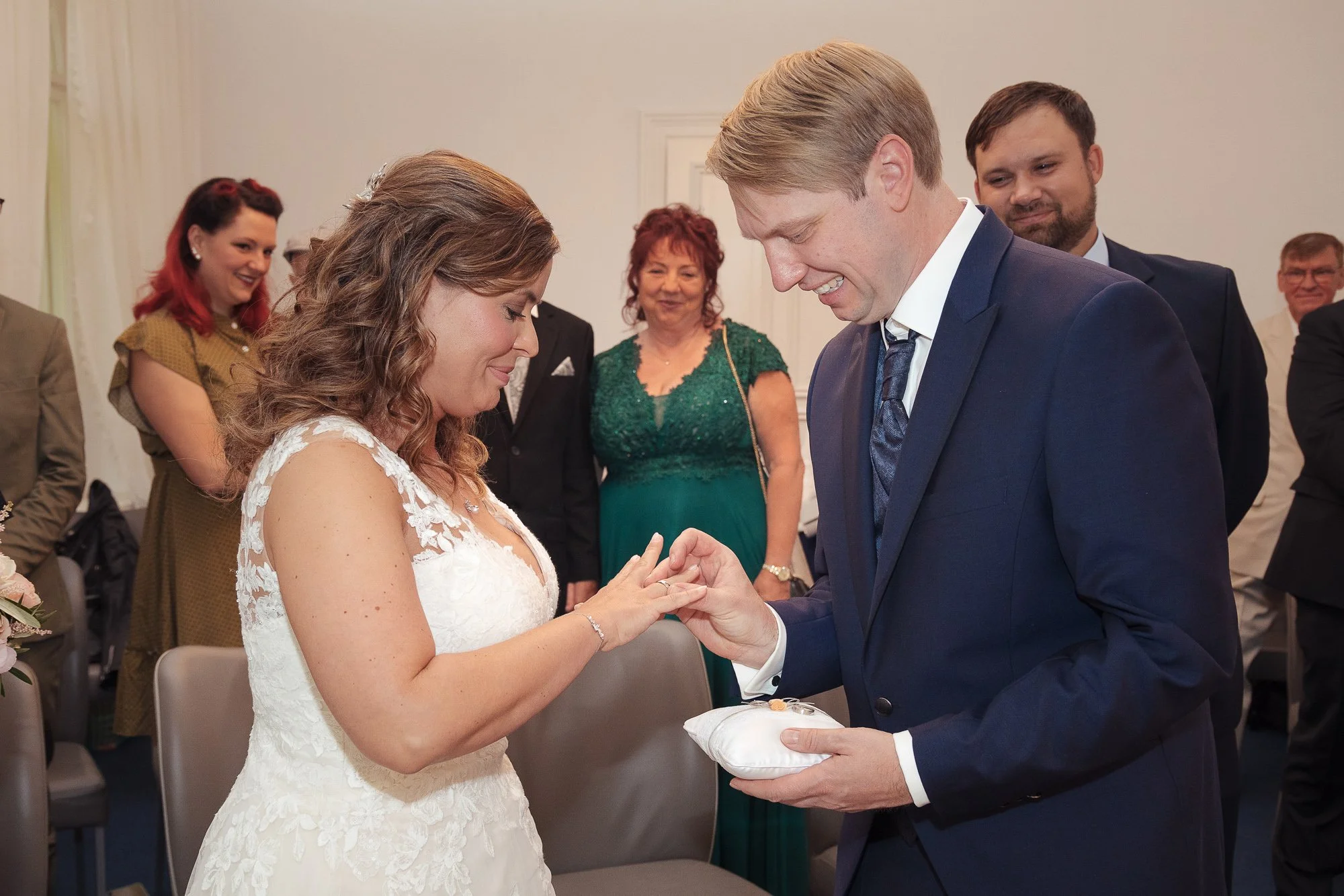 Der Hochzeitsfotograf Berlin - Hochzeitsfotos Café Wildau - 29.jpg