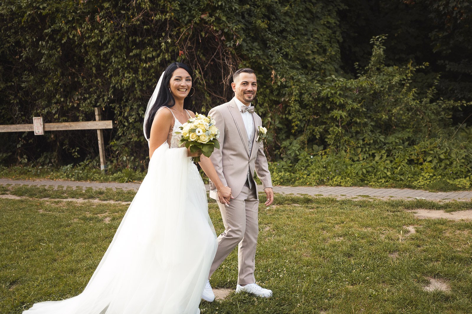 Der Hochzeitsfotograf Berlin - Gut Gwnikow Michaelle Max-710.jpg