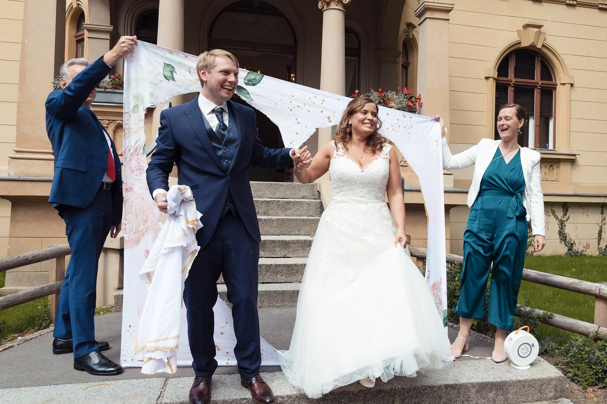 Der Hochzeitsfotograf Berlin - Hochzeitsfotos Café Wildau - 66.jpg