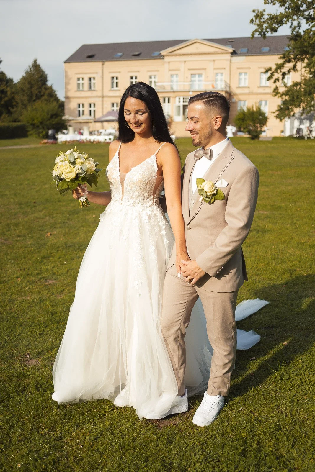 Der Hochzeitsfotograf Berlin - Gut Gwnikow Michaelle Max-688.jpg