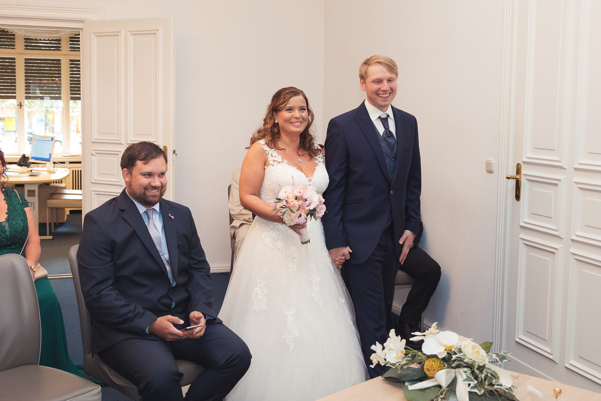 Der Hochzeitsfotograf Berlin - Hochzeitsfotos Café Wildau - 10.jpg