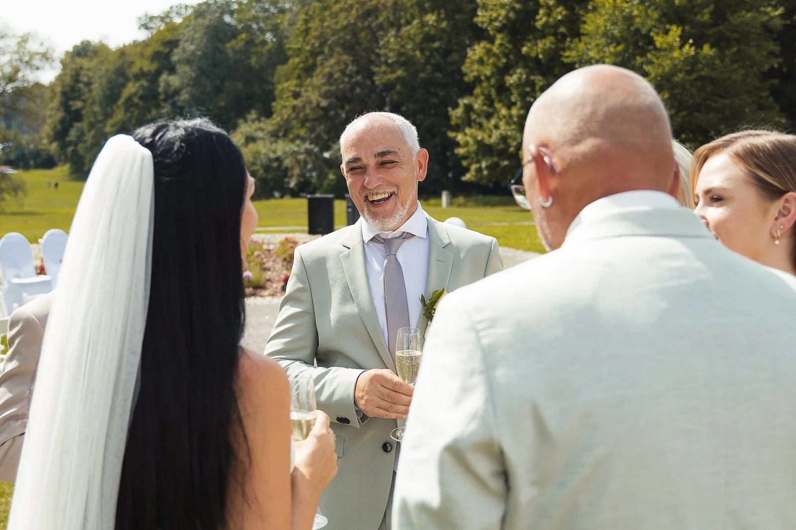Der Hochzeitsfotograf Berlin - Gut Gwnikow Michaelle Max-501.jpg