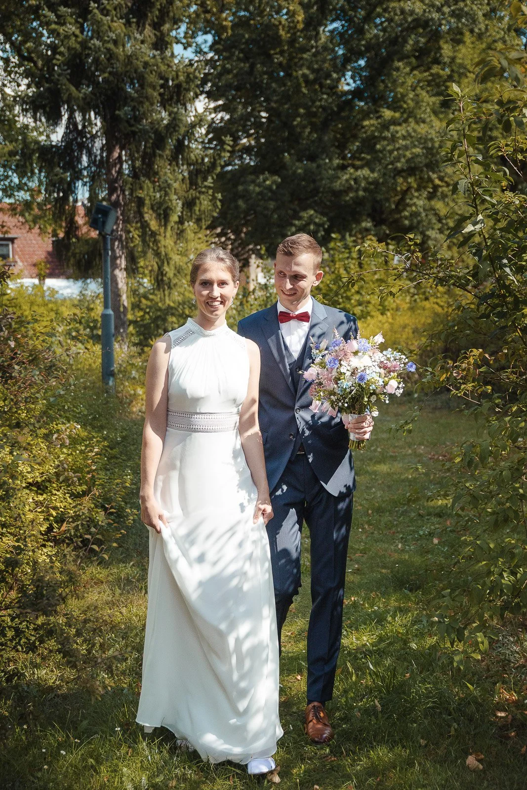 Der Hochzeitsfotograf Berlin - Hochzeitsfotos Kirche Wittenau Friederike Matthias-73.jpg