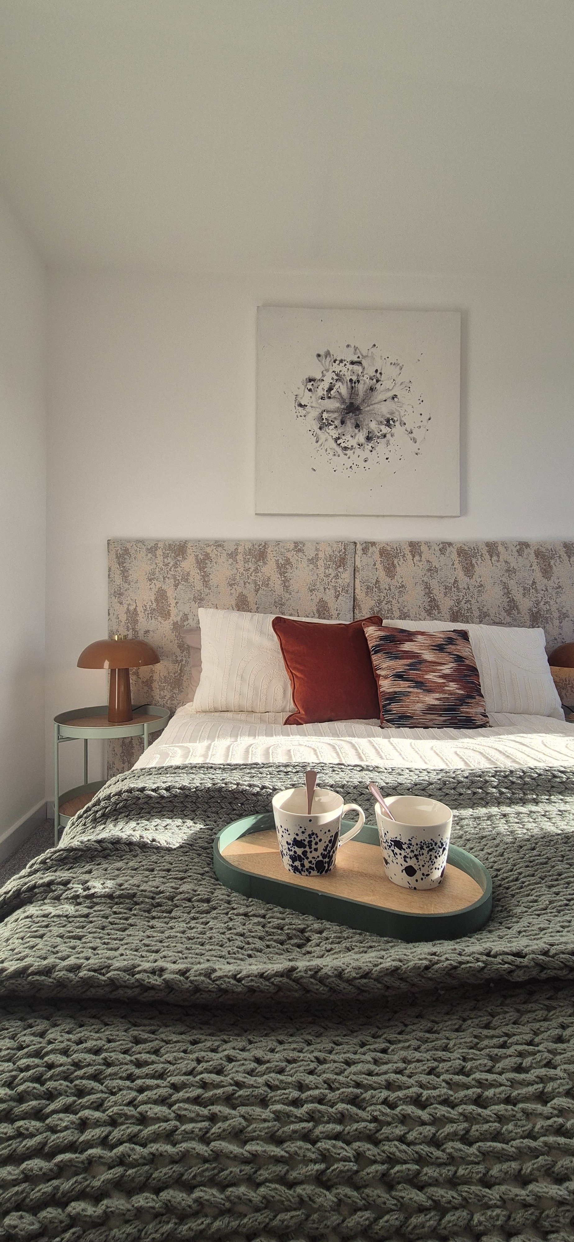 Show flat for 15 rented apartments in Exeter.