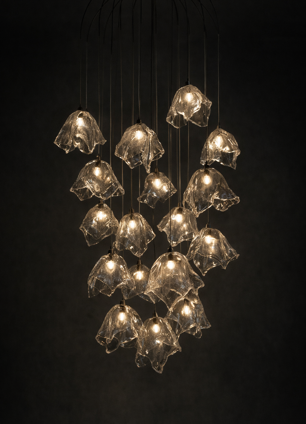 Wilen-Jong_Molten_GlassChandelier_1.png