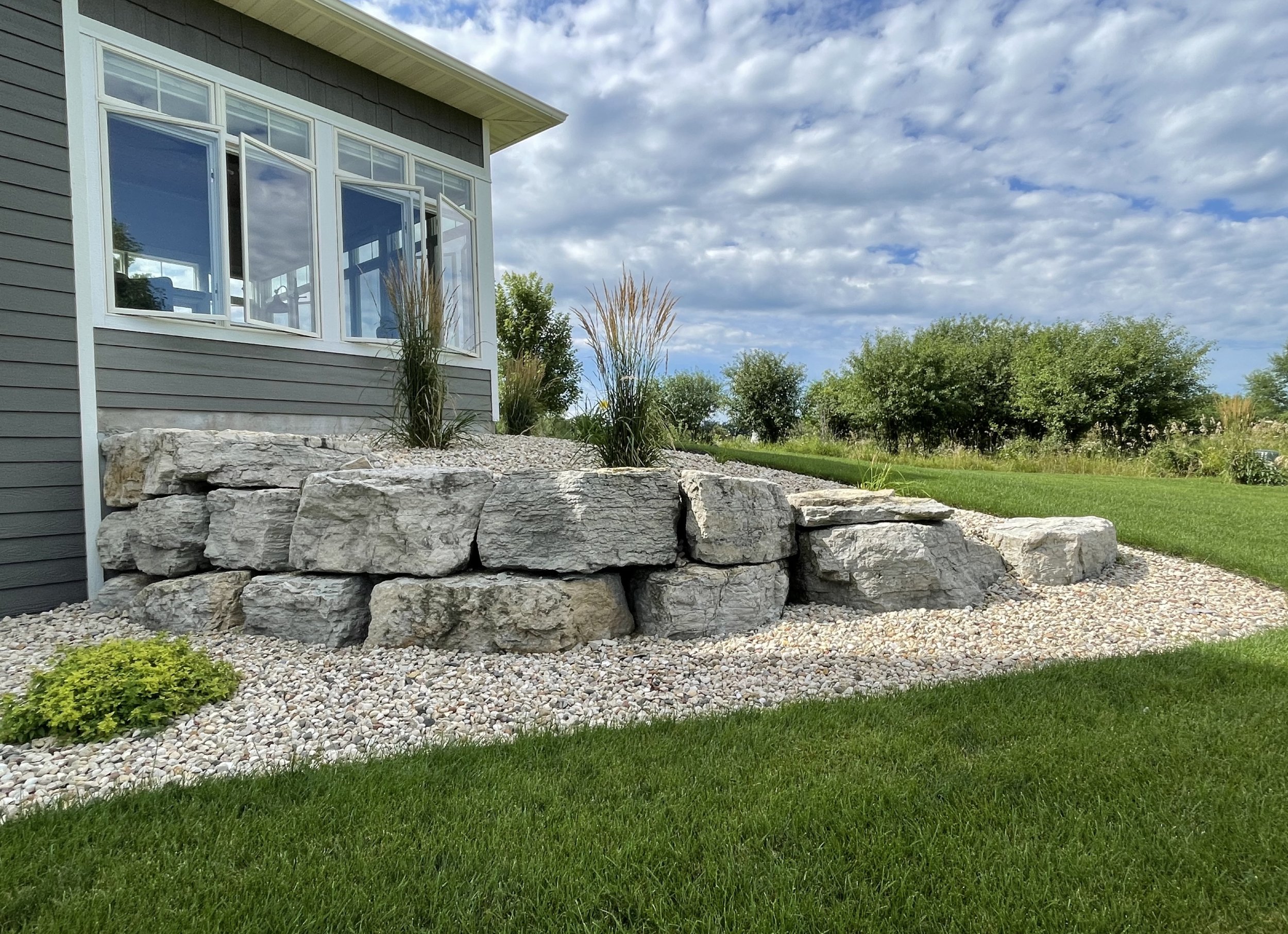 stabilizing-slopes-hardscape-janesville-wi.jpg