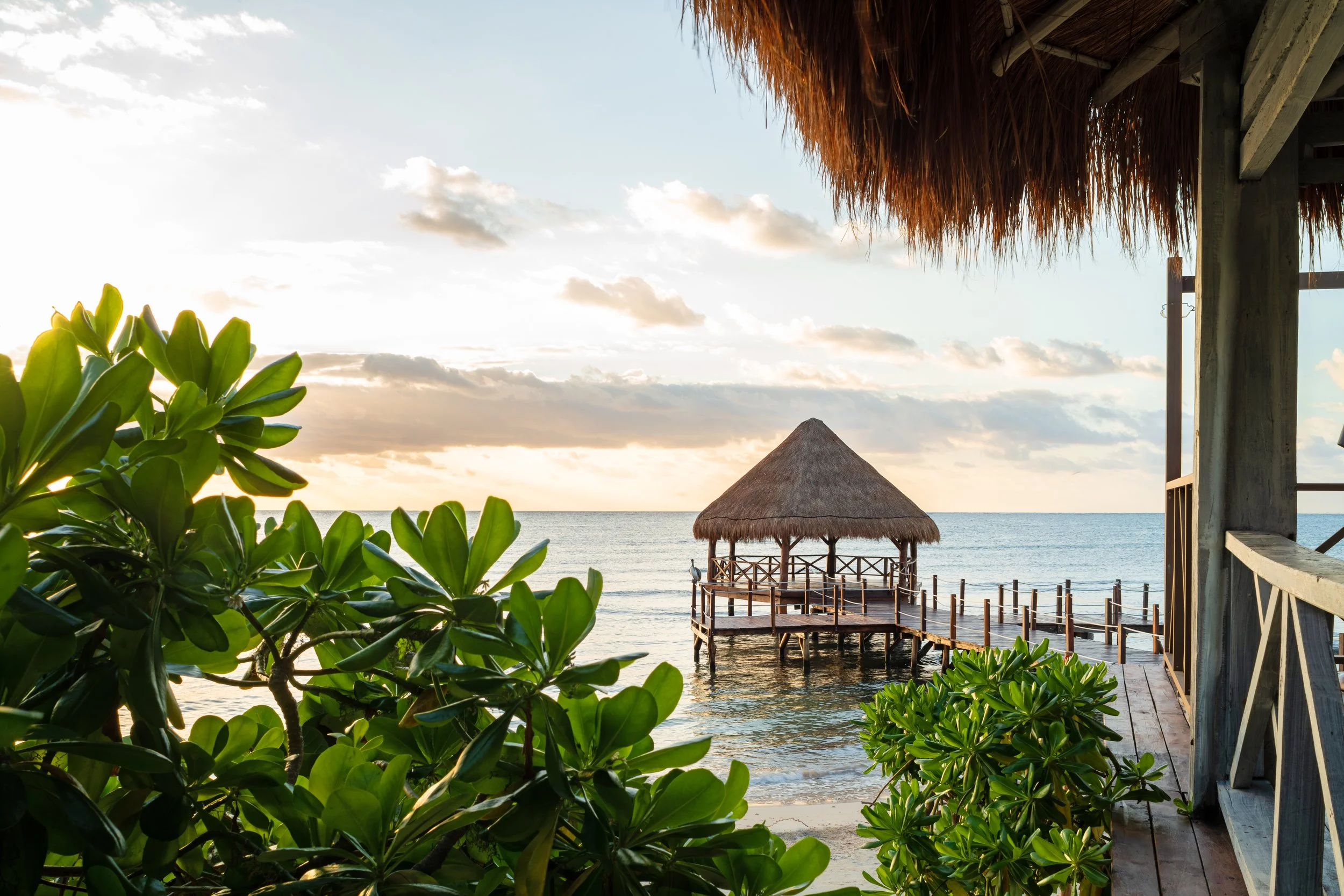 Cancun_gazebo_sunrise_9238-R.jpg