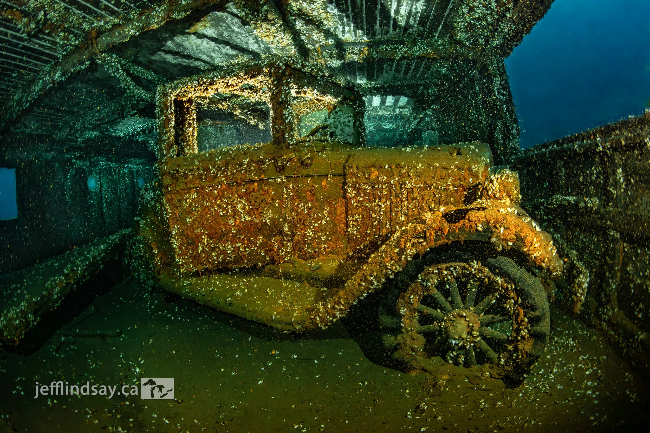 ManasooCar3.jpg